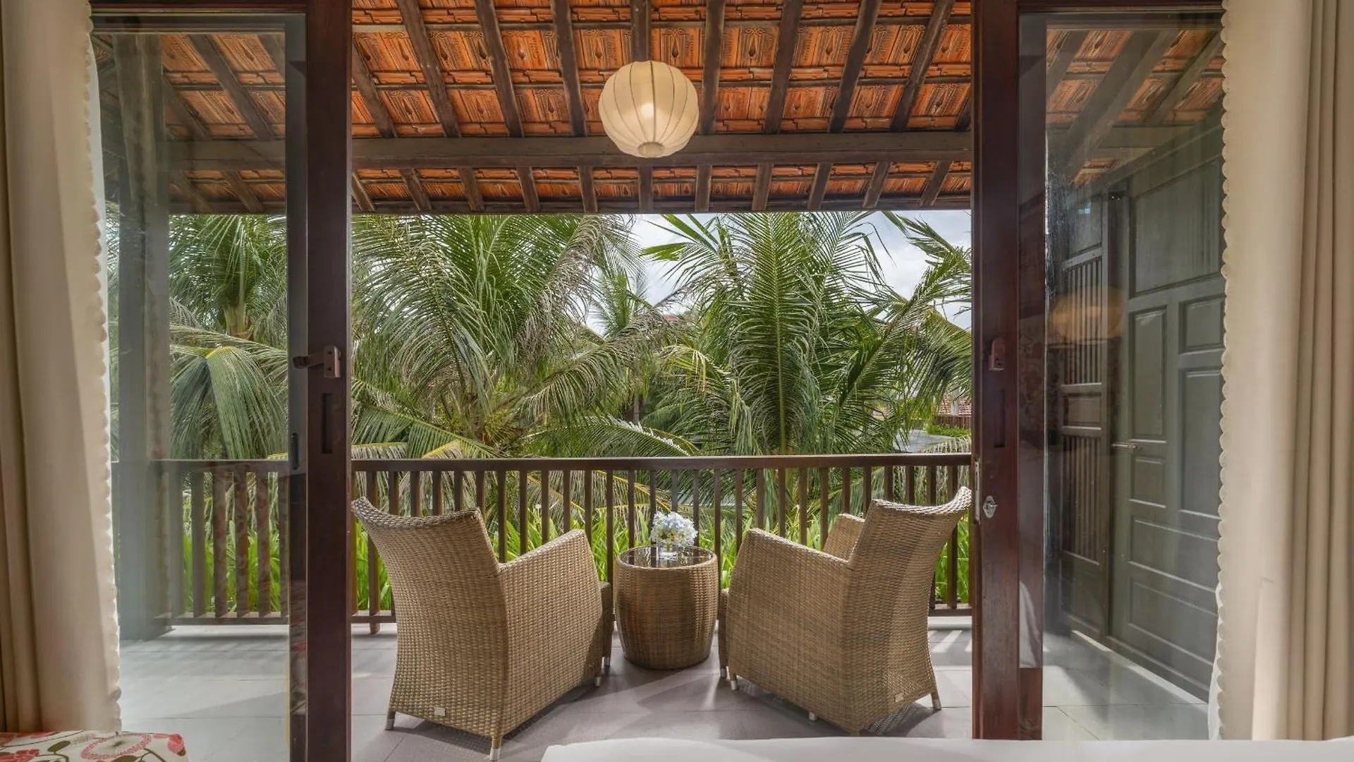 Emerald Hoi An Riverside Resort 4*,