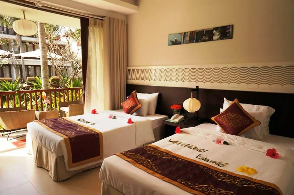 Emerald Hoi An Riverside Resort 4*,