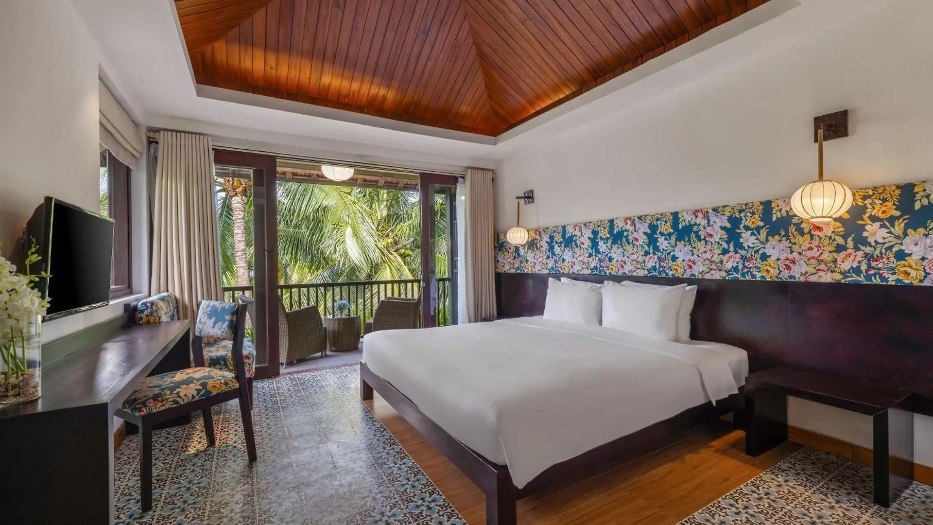 Emerald Hoi An Riverside Resort