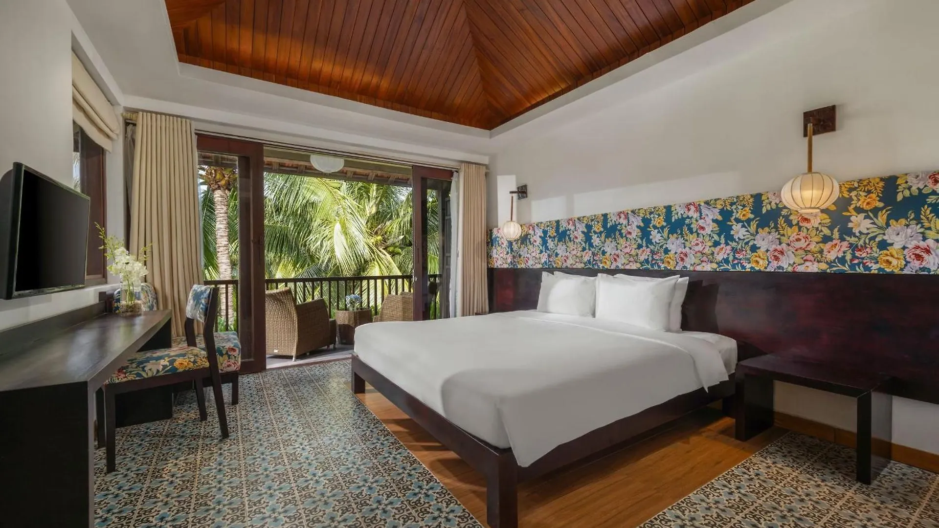 Emerald Hoi An Riverside Resort