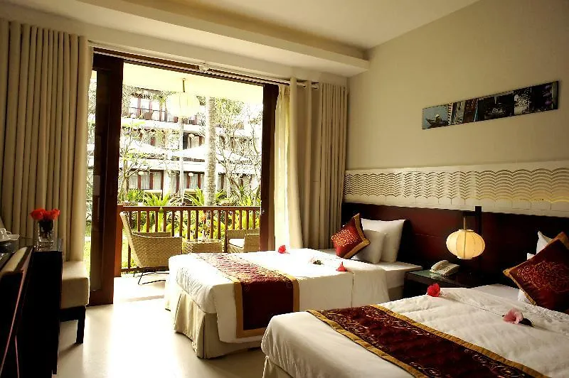 Emerald Hoi An Riverside Resort 4*,